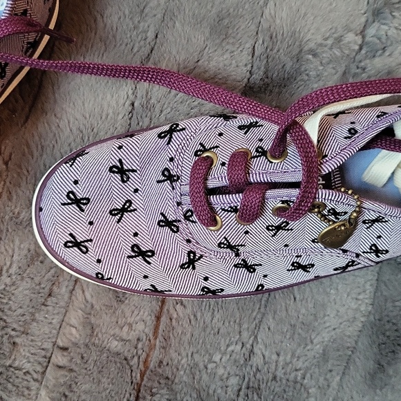 NWT! RARE! Taylor Swift In Collaboration with Keds Purple Bow Print Keds! Size 8 - Picture 6 of 11